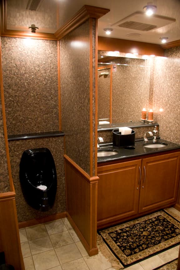Ampot Portable Toilets photo 10