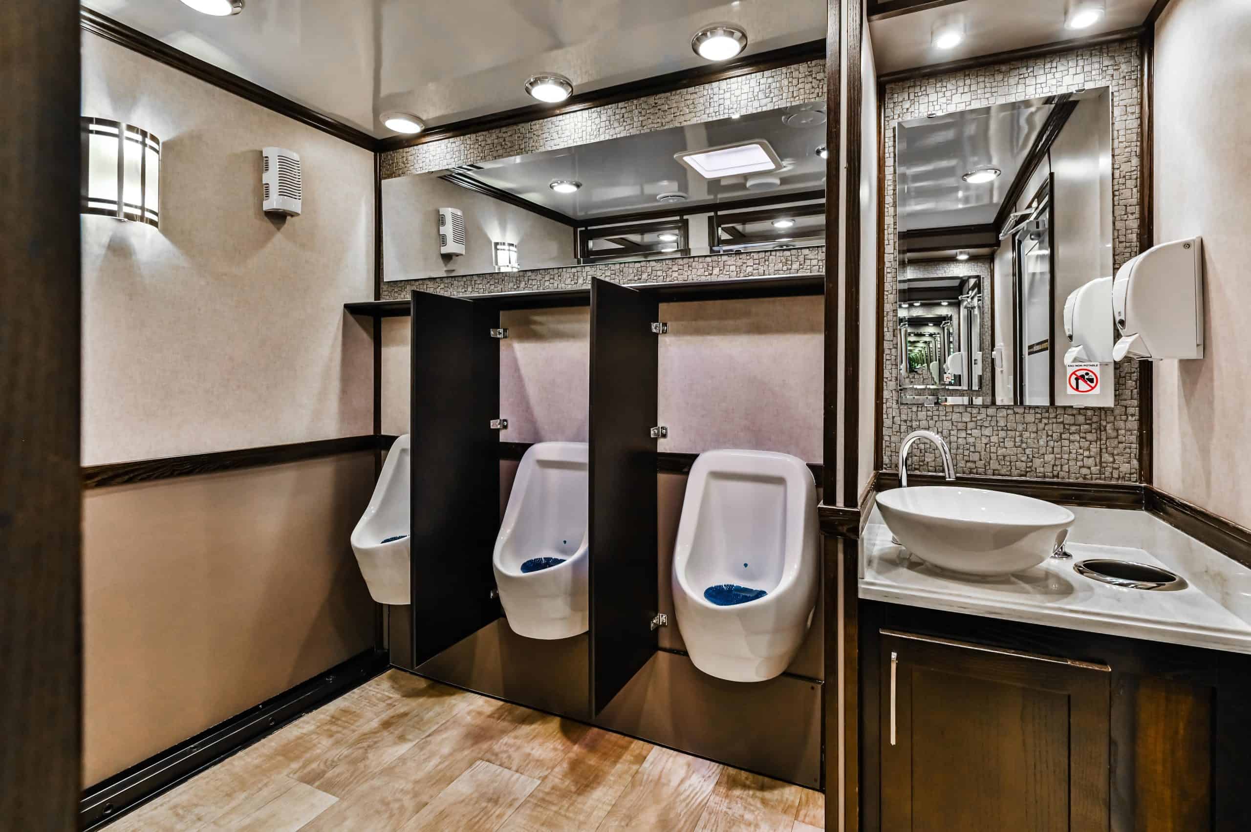 Toilette-Mobile Star Suites photo 6