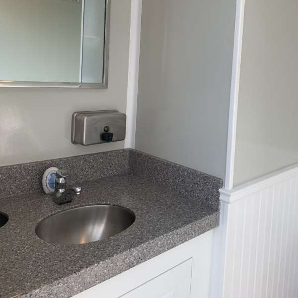 Blue Jay Rentals - Washroom Trailer Rentals photo 5