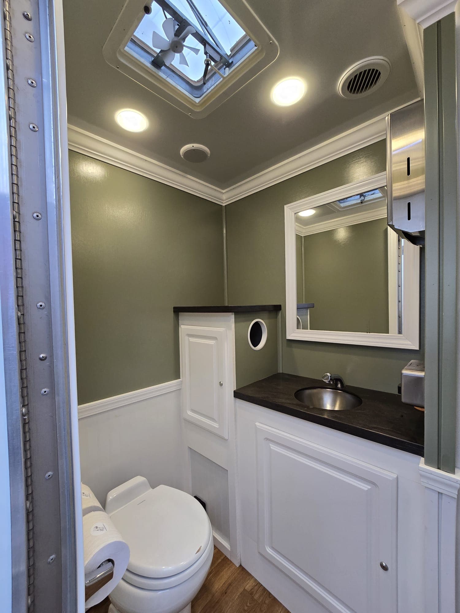 AER Event Rentals Inc photo 4