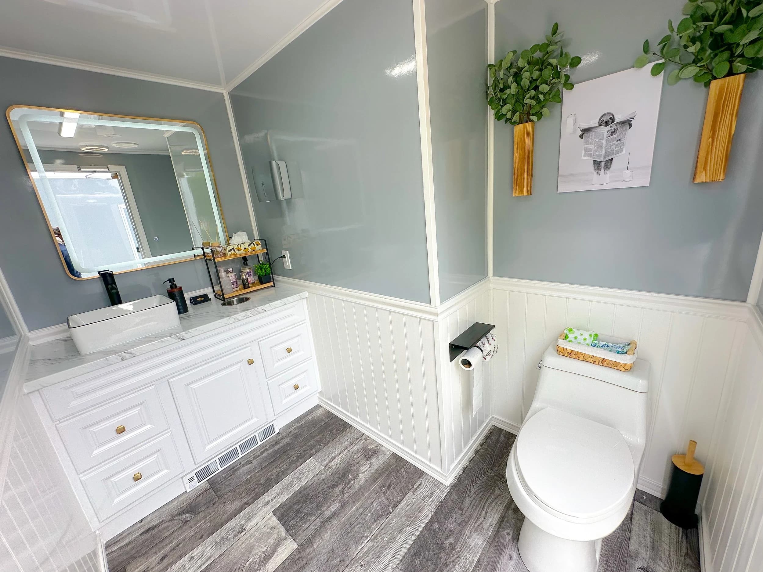 Lavish Loo Rentals photo 6