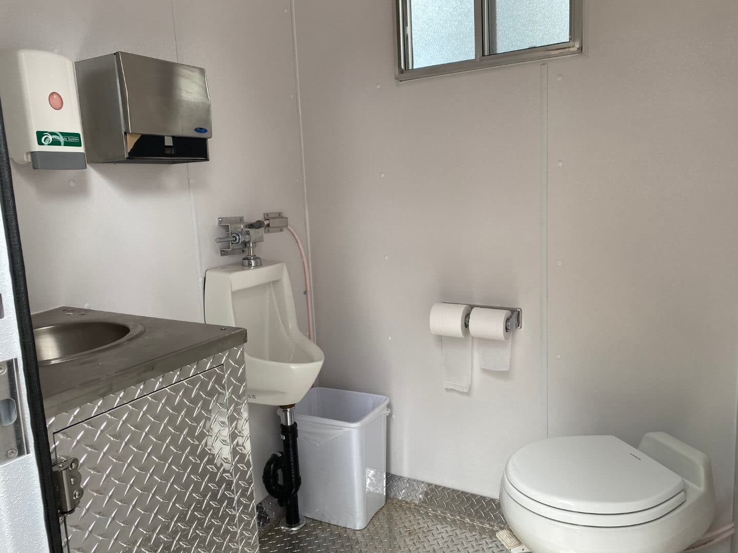 K & T Port-A-John Rentals photo 4